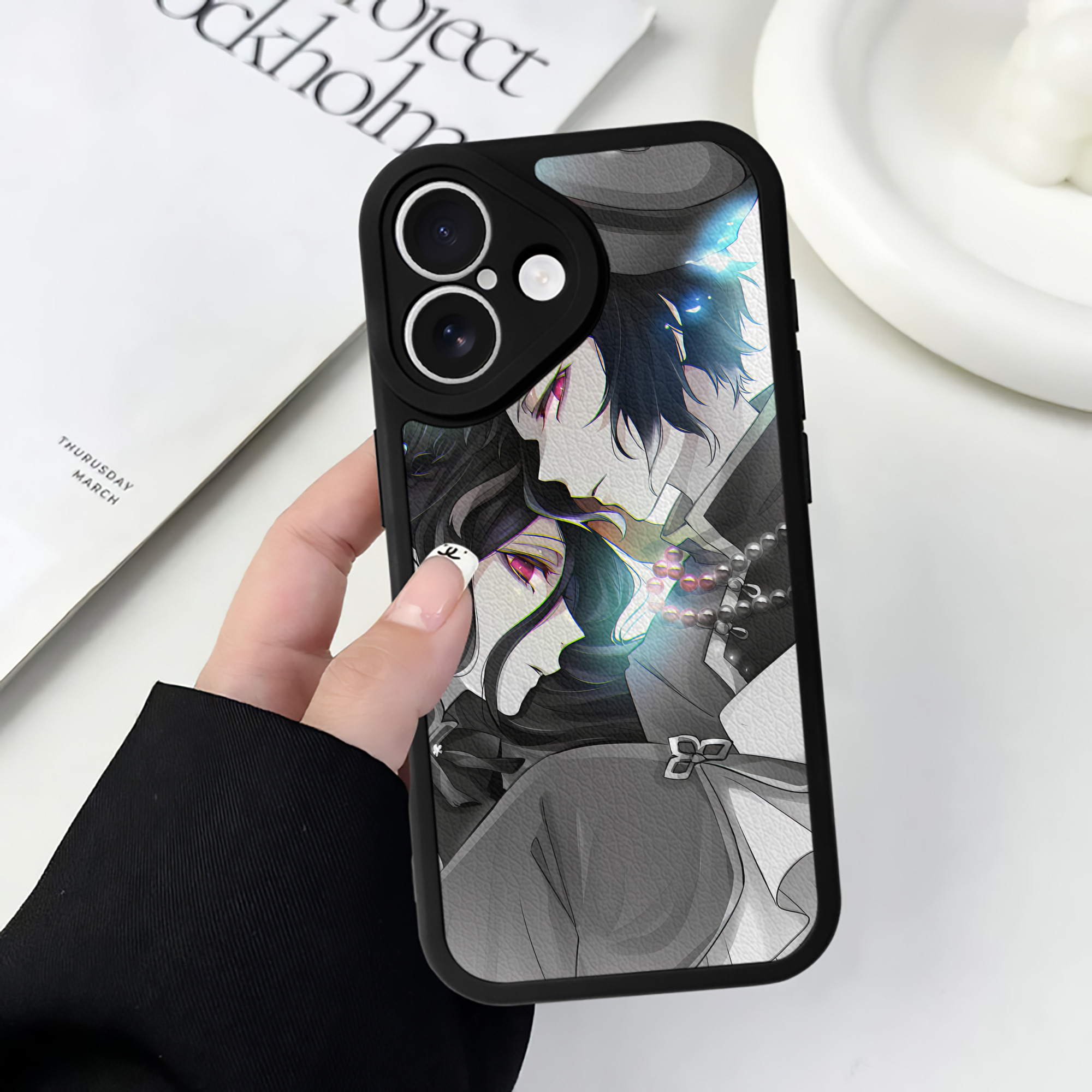 （画像用） 文豪ストレイドッグス Bungo Stray Dogs 【iPhone 16シリーズ対応】シリコンスマホケース（レザー調） 材質：シリコン